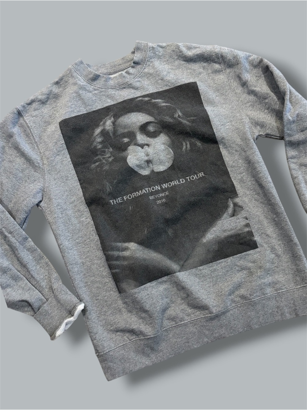 Beyoncé The Formation World Tour 2016 Black Graphic Concert crewneck